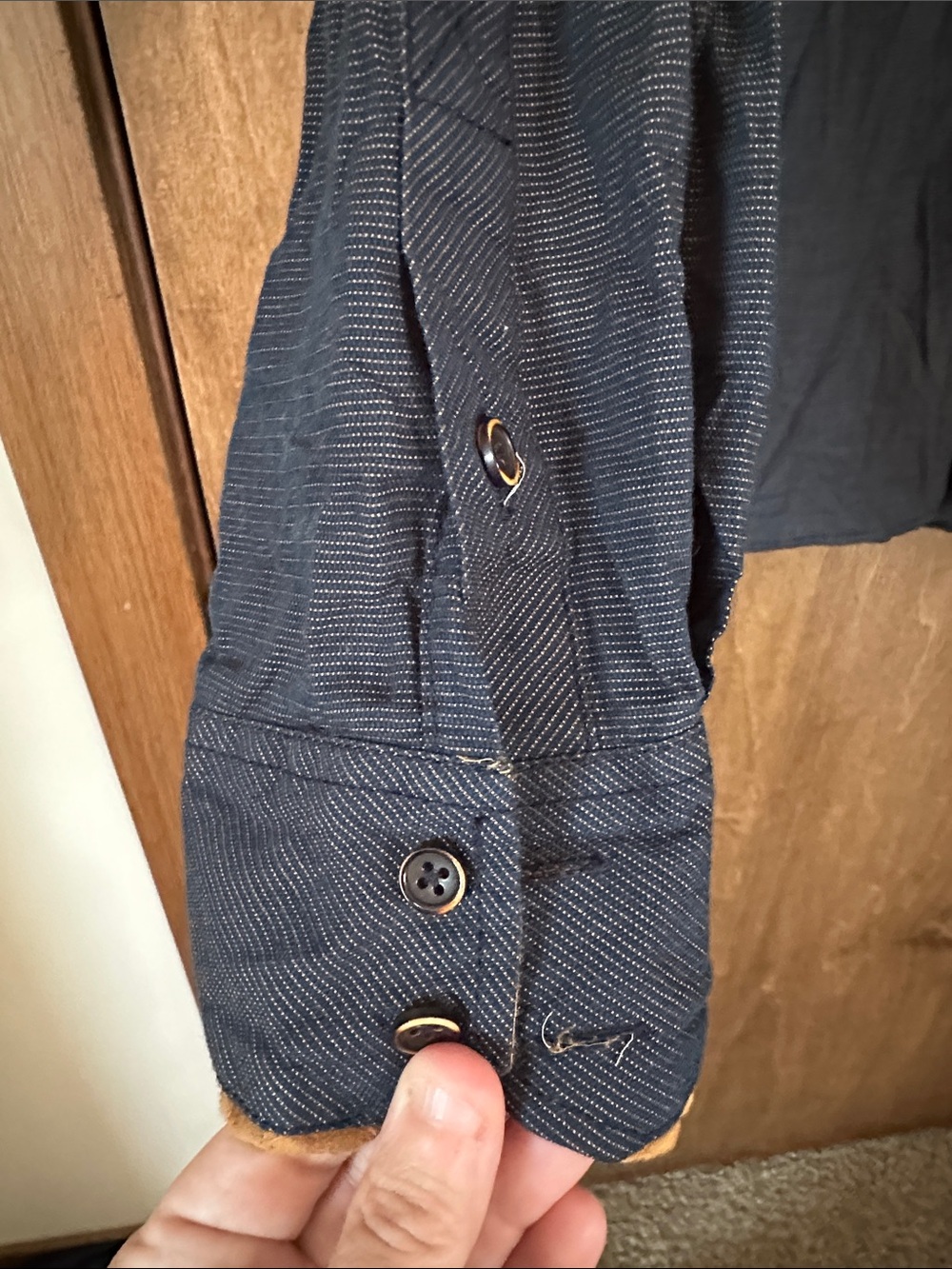 Men's JB Holt Long-Sleeve Button-Down Shirt in Dark Navy with Contrast Trim - Picture 6 of 7